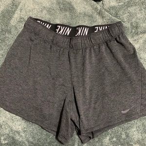 Women’s Nike shorts medium charcoal